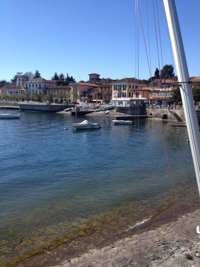 Casa Del Lago Maggiore Lesa Appartement Buitenkant foto